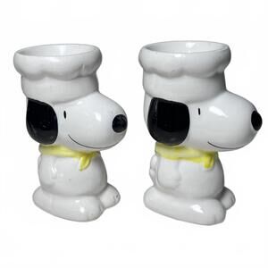 Pair of Vintage Snoopy Ceramic Egg Holders 1958 & 1966 United Feature Syndicate